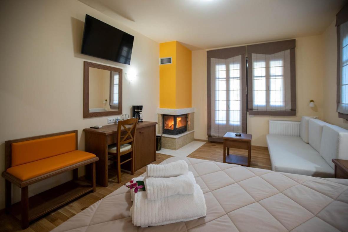 Rentinia Inn Rentína Exterior foto