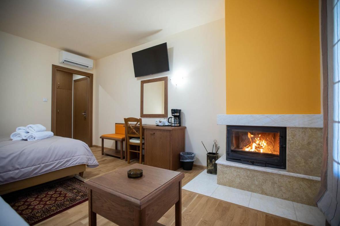 Rentinia Inn Rentína Exterior foto